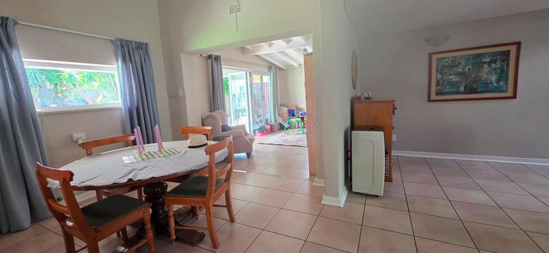 To Let 4 Bedroom Property for Rent in Blairgowrie Gauteng