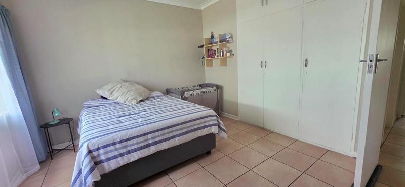 To Let 4 Bedroom Property for Rent in Blairgowrie Gauteng