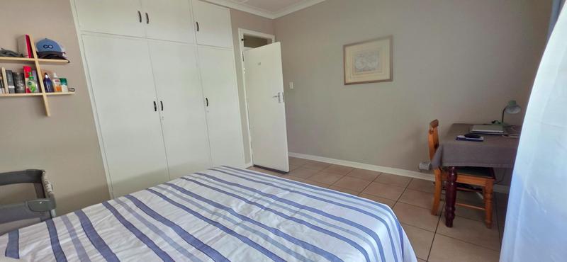 To Let 4 Bedroom Property for Rent in Blairgowrie Gauteng