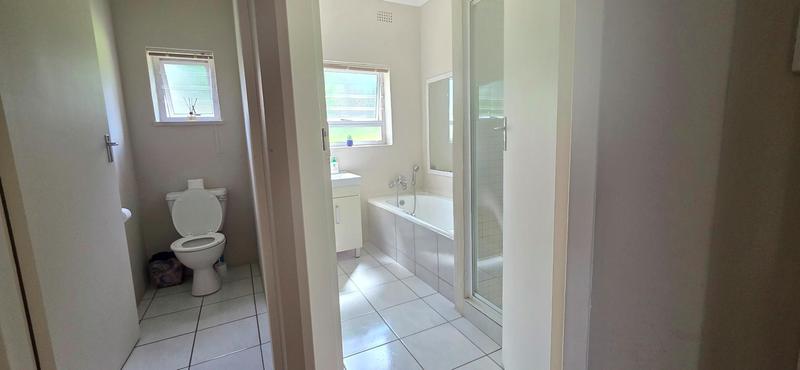 To Let 4 Bedroom Property for Rent in Blairgowrie Gauteng