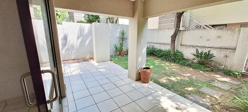 To Let 1 Bedroom Property for Rent in Lonehill Gauteng