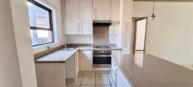To Let 1 Bedroom Property for Rent in Lonehill Gauteng