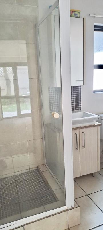 To Let 1 Bedroom Property for Rent in Lonehill Gauteng
