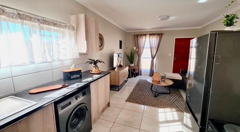 2 Bedroom Property for Sale in Vanderbijlpark CW 5 Gauteng