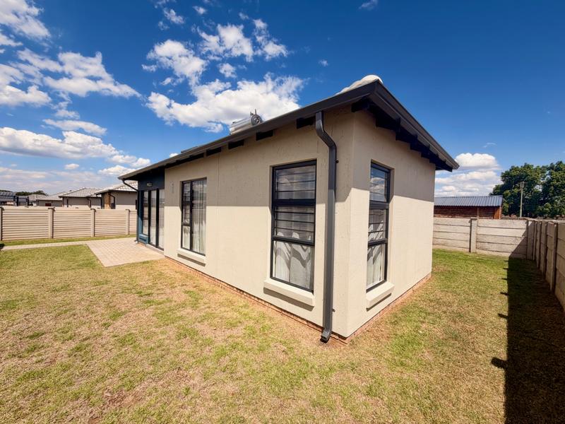 3 Bedroom Property for Sale in Vanderbijlpark CW 5 Gauteng