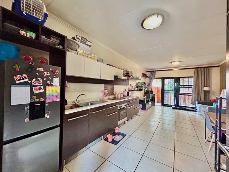 2 Bedroom Property for Sale in Douglasdale Gauteng