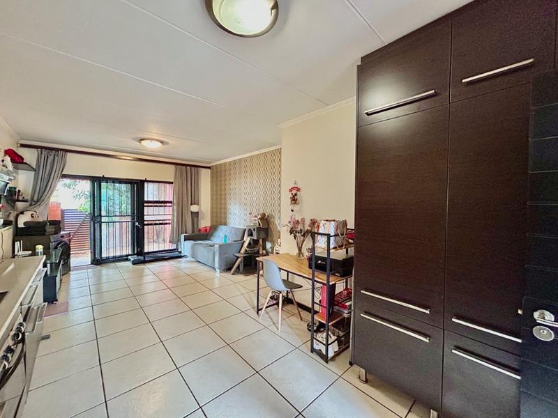 2 Bedroom Property for Sale in Douglasdale Gauteng