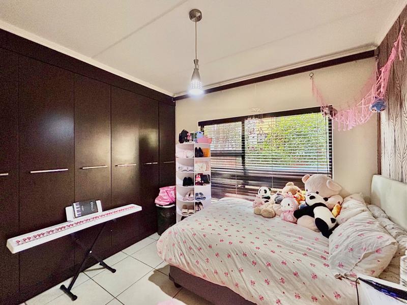 2 Bedroom Property for Sale in Douglasdale Gauteng