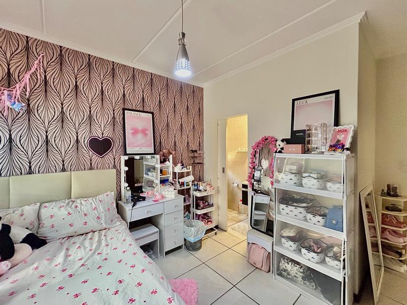 2 Bedroom Property for Sale in Douglasdale Gauteng