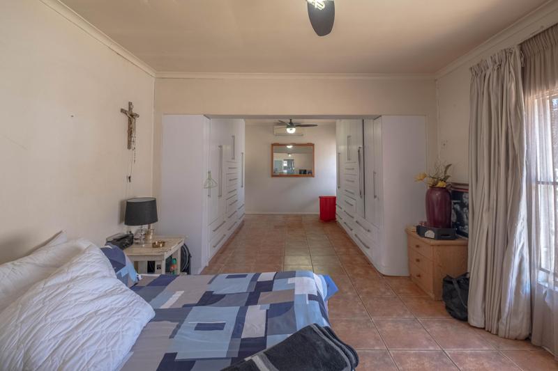 4 Bedroom Property for Sale in Wychwood Gauteng