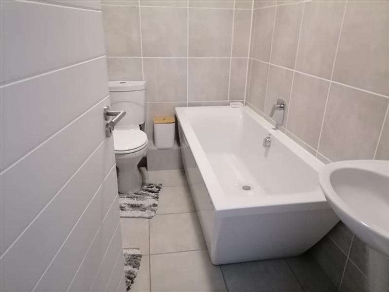 To Let 2 Bedroom Property for Rent in Linbro Park Gauteng