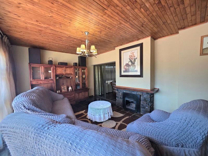 3 Bedroom Property for Sale in Rondebult Gauteng