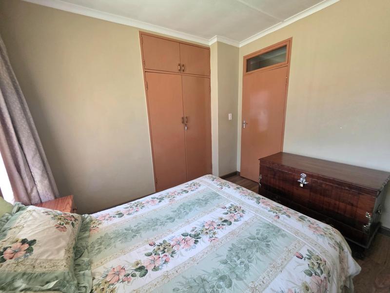 3 Bedroom Property for Sale in Rondebult Gauteng