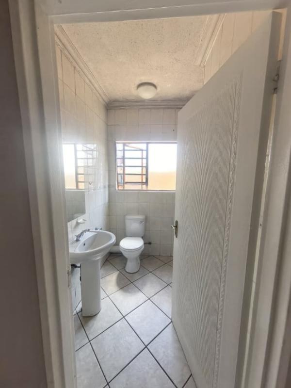 2 Bedroom Property for Sale in Kenleaf Gauteng