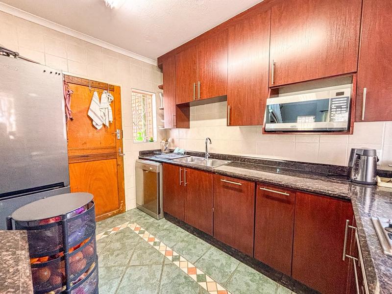 2 Bedroom Property for Sale in Bassonia Gauteng