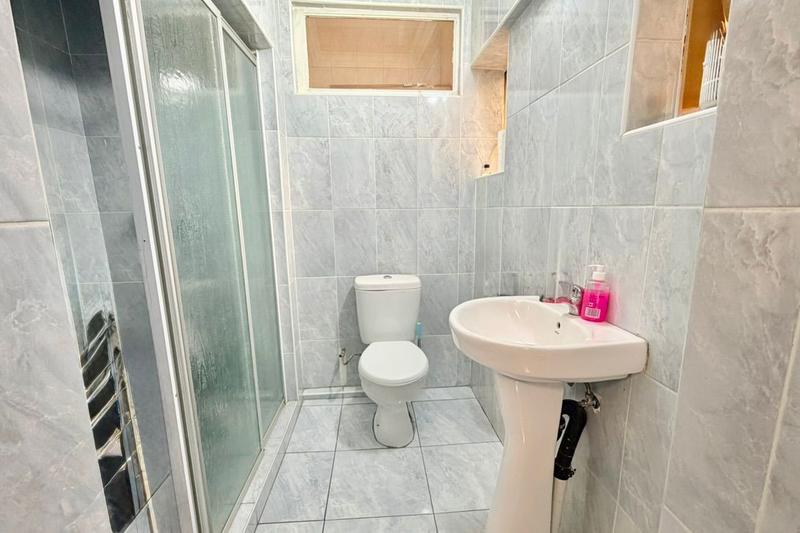 4 Bedroom Property for Sale in Regents Park Gauteng