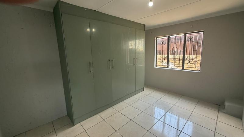 3 Bedroom Property for Sale in Soshanguve WW Gauteng
