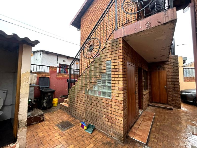 2 Bedroom Property for Sale in Meadowlands Gauteng