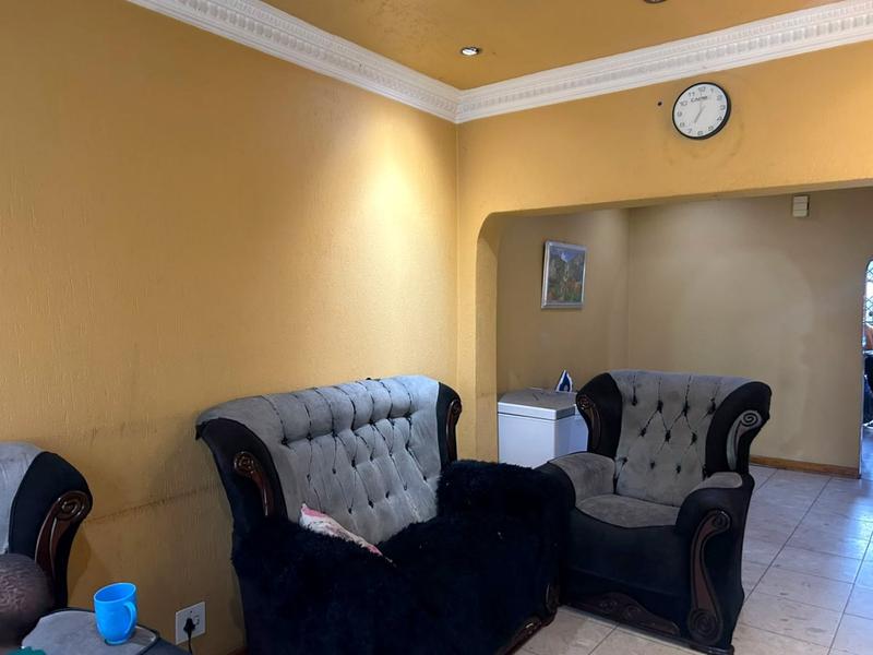 2 Bedroom Property for Sale in Meadowlands Gauteng