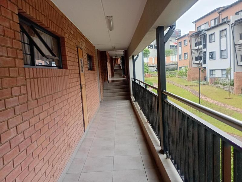2 Bedroom Property for Sale in Waterfall Ridge Gauteng