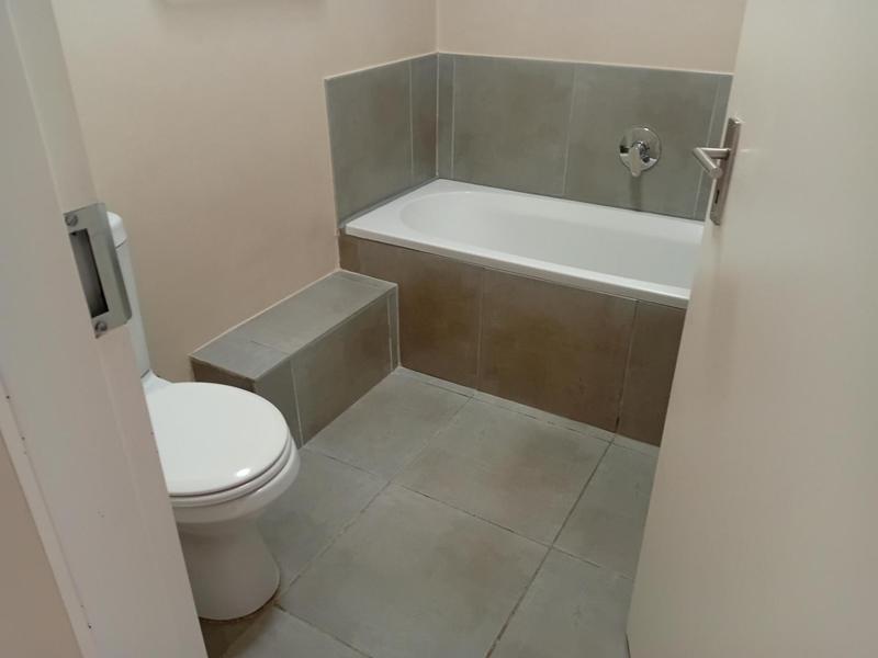 2 Bedroom Property for Sale in Waterfall Ridge Gauteng