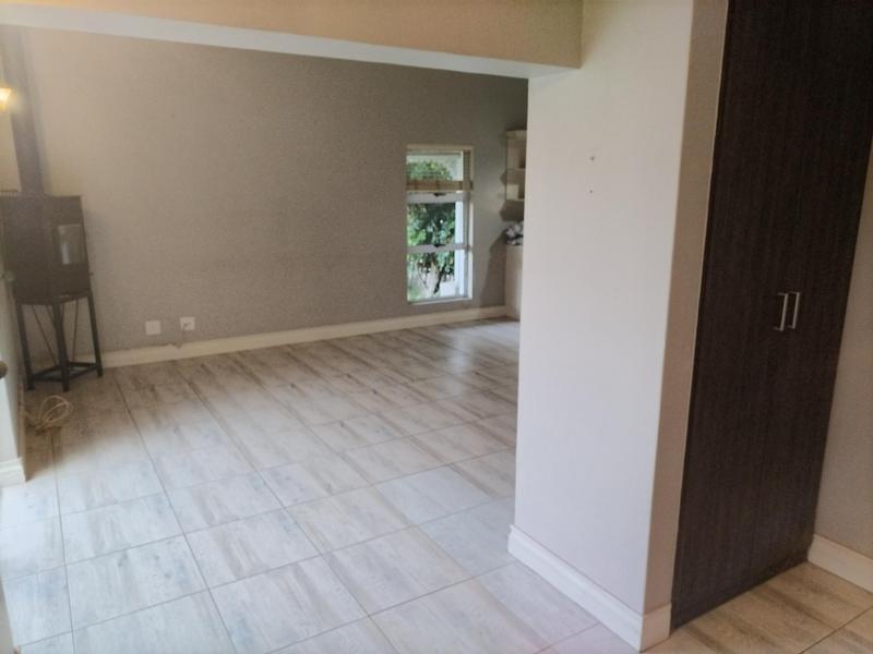 To Let 2 Bedroom Property for Rent in Zwavelpoort Gauteng