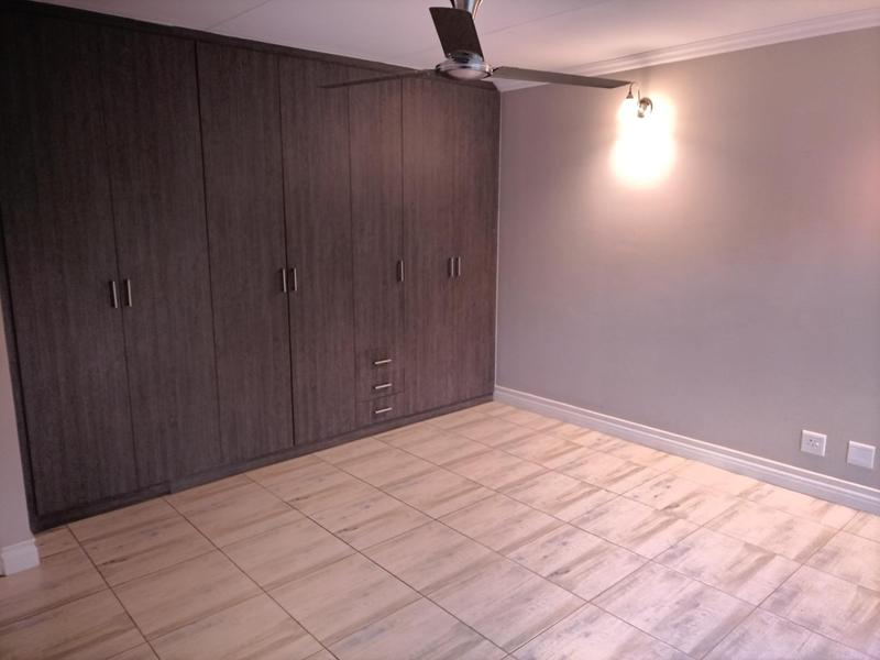 To Let 2 Bedroom Property for Rent in Zwavelpoort Gauteng
