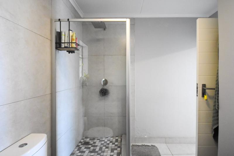 1 Bedroom Property for Sale in Golden Fields Estate Gauteng