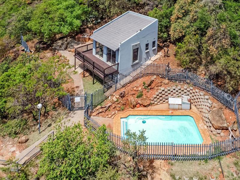 2 Bedroom Property for Sale in Glenvista Gauteng