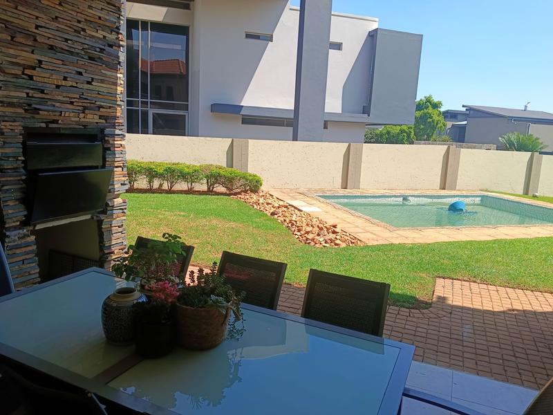 To Let 5 Bedroom Property for Rent in Midstream Estate Gauteng