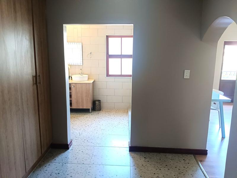 To Let 5 Bedroom Property for Rent in Midstream Estate Gauteng