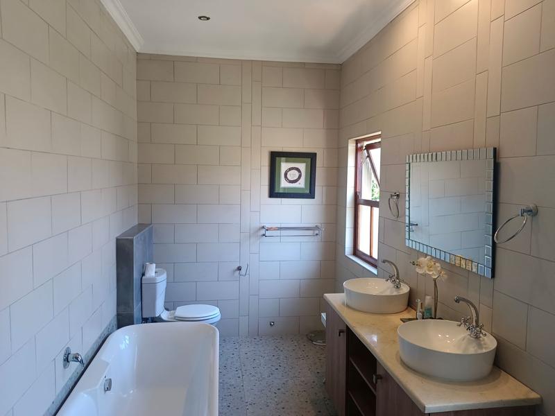 To Let 5 Bedroom Property for Rent in Midstream Estate Gauteng
