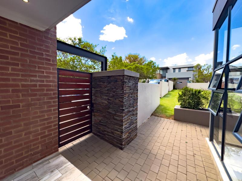 To Let 4 Bedroom Property for Rent in Midstream Ridge Gauteng