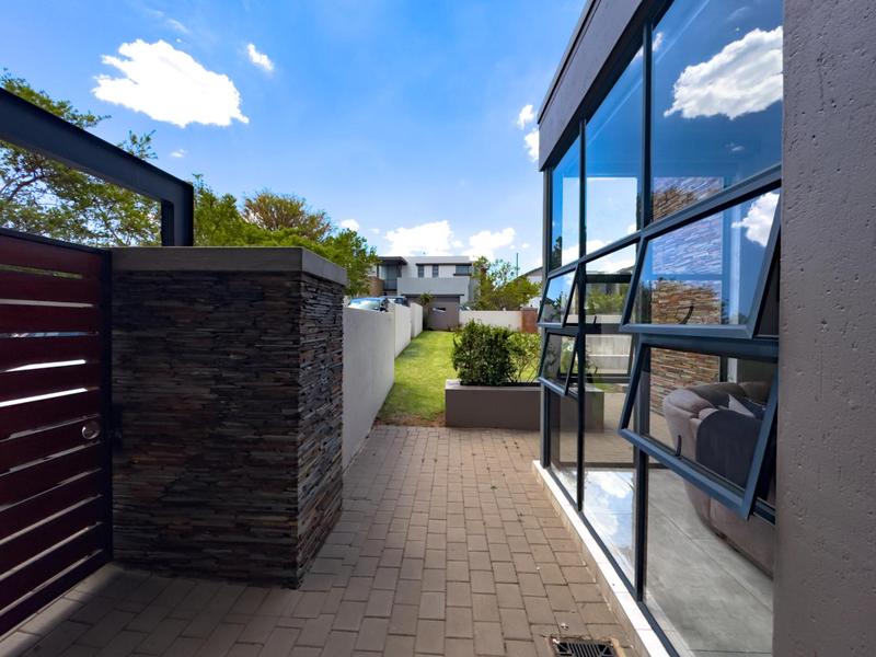 To Let 4 Bedroom Property for Rent in Midstream Ridge Gauteng