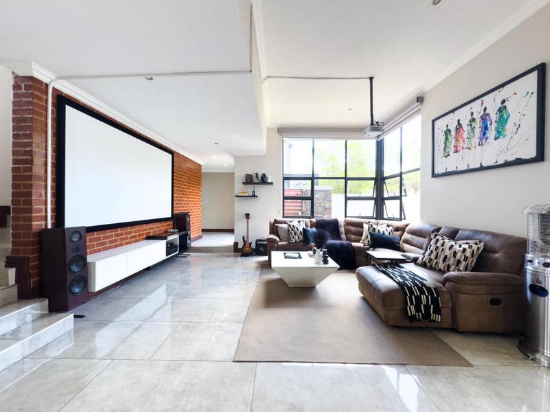 To Let 4 Bedroom Property for Rent in Midstream Ridge Gauteng