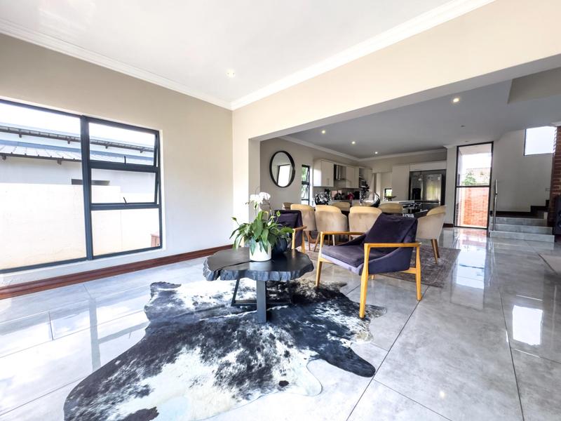 To Let 4 Bedroom Property for Rent in Midstream Ridge Gauteng