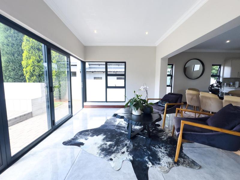 To Let 4 Bedroom Property for Rent in Midstream Ridge Gauteng