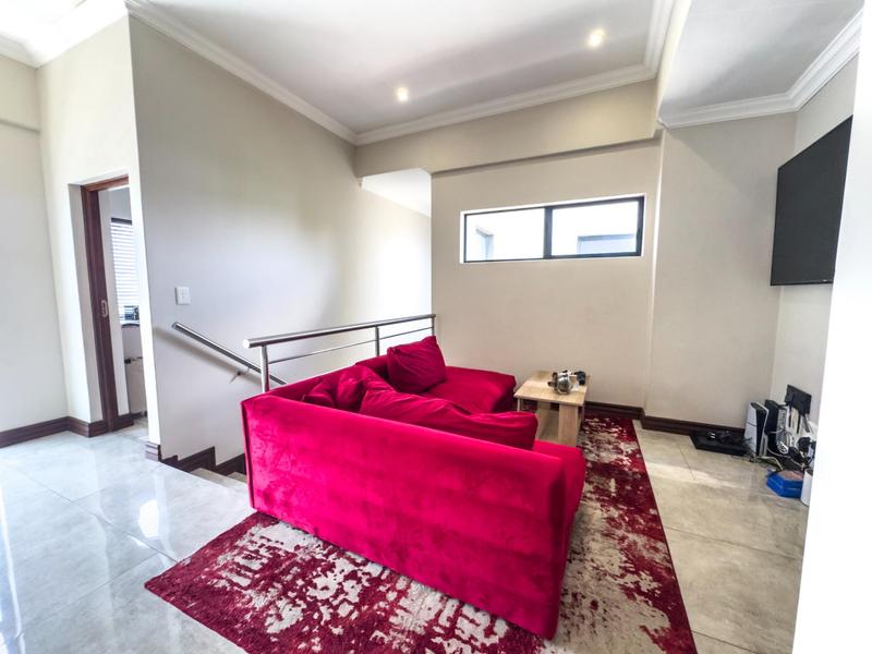 To Let 4 Bedroom Property for Rent in Midstream Ridge Gauteng