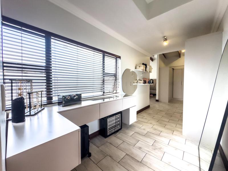 To Let 4 Bedroom Property for Rent in Midstream Ridge Gauteng