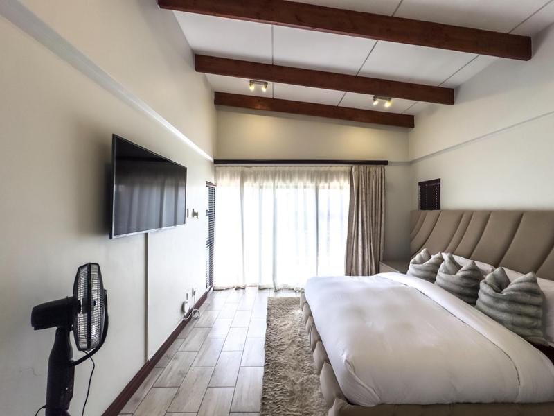 To Let 4 Bedroom Property for Rent in Midstream Ridge Gauteng