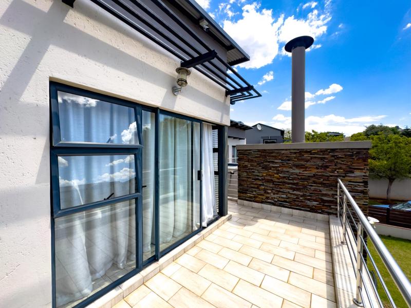 To Let 4 Bedroom Property for Rent in Midstream Ridge Gauteng