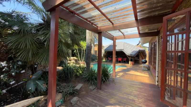 To Let 3 Bedroom Property for Rent in Farrarmere Gauteng