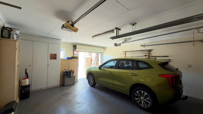 To Let 3 Bedroom Property for Rent in Farrarmere Gauteng