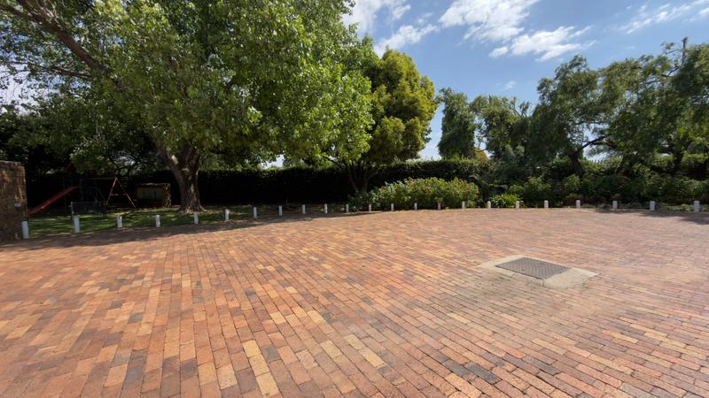 To Let 3 Bedroom Property for Rent in Farrarmere Gauteng