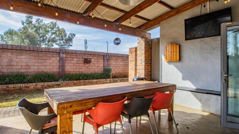 To Let 3 Bedroom Property for Rent in Eldo Lakes Estate Gauteng