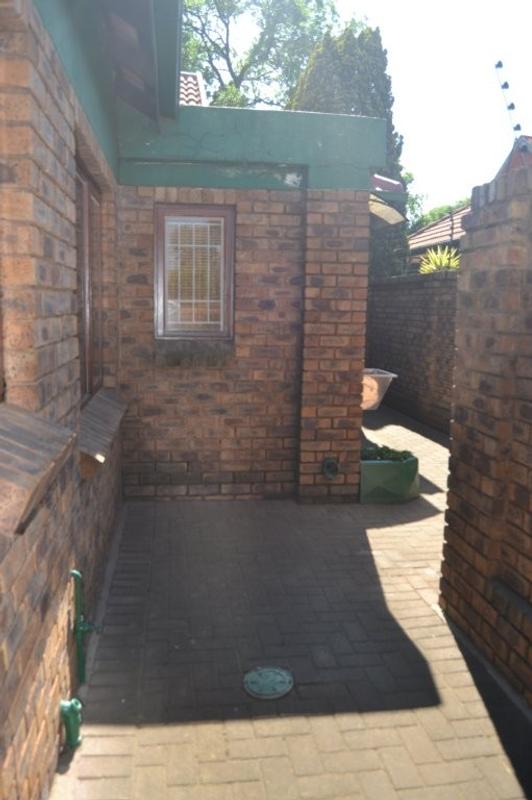 To Let 3 Bedroom Property for Rent in Petersfield Gauteng