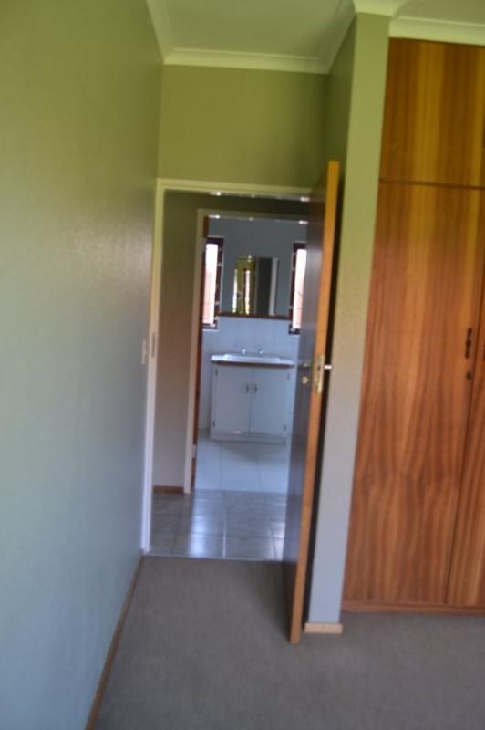 To Let 3 Bedroom Property for Rent in Petersfield Gauteng