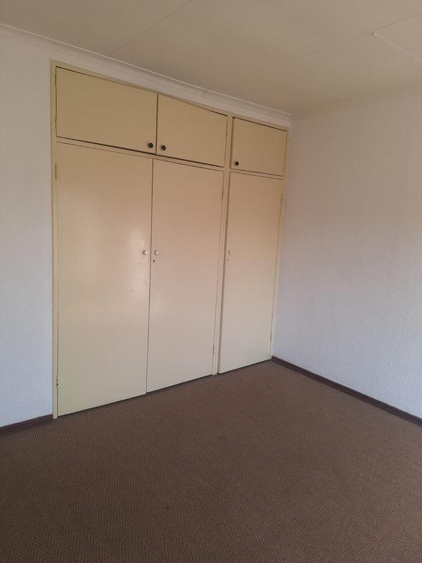 To Let 2 Bedroom Property for Rent in Florida Gauteng