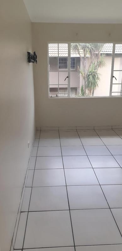 2 Bedroom Property for Sale in Ravenswood Gauteng