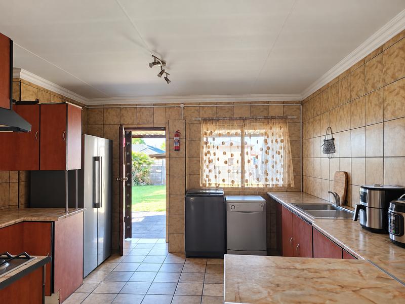 To Let 3 Bedroom Property for Rent in Brenthurst Gauteng